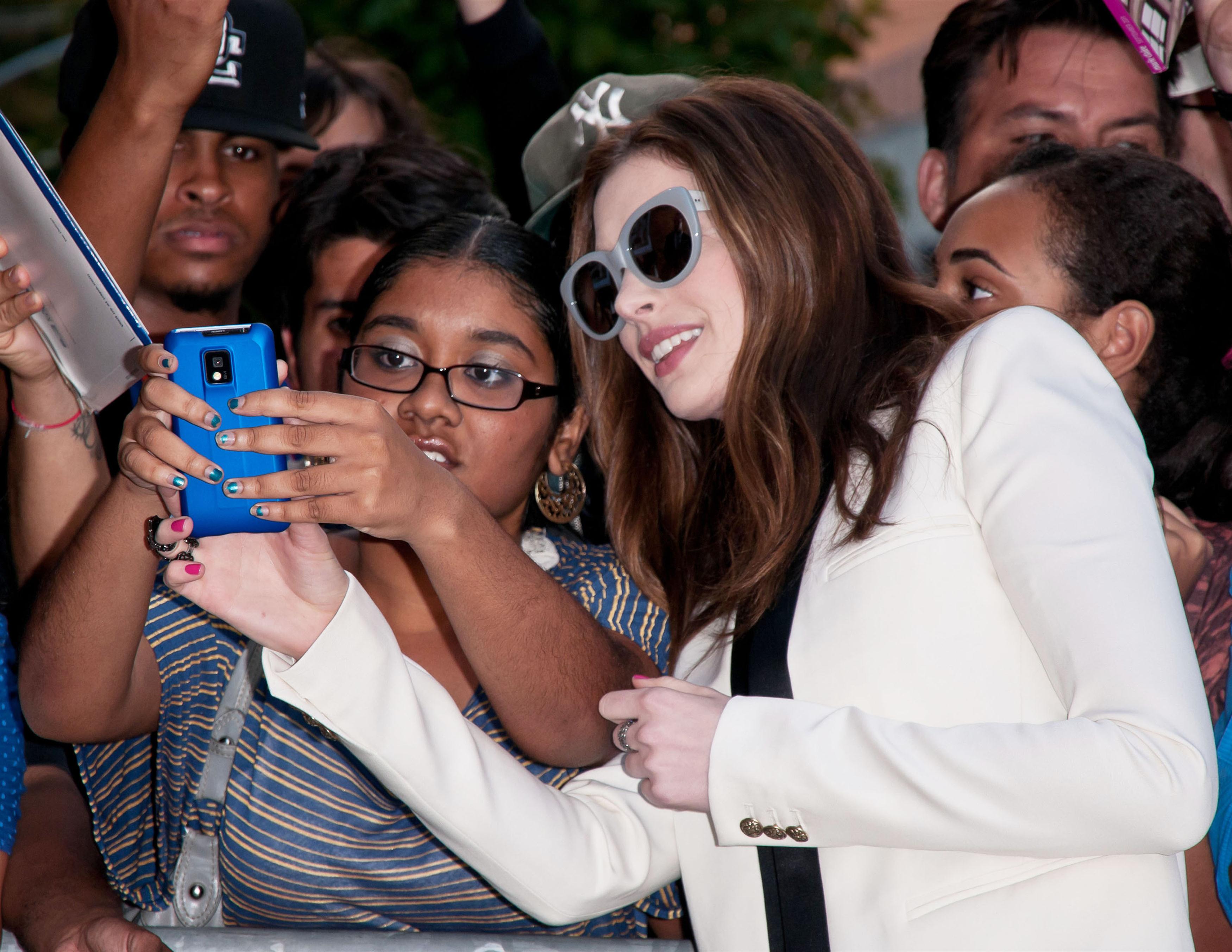 Anne Hathaway to promote One Day photos | Picture 61541